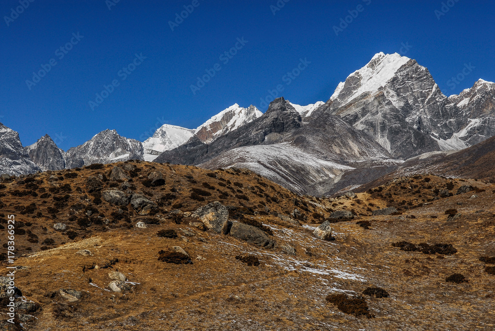 Obraz premium Nepal khumbu sagarmatha national park dingboche to pheriche
