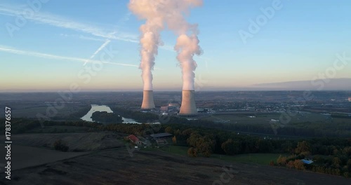 centrale nucléaire  photo