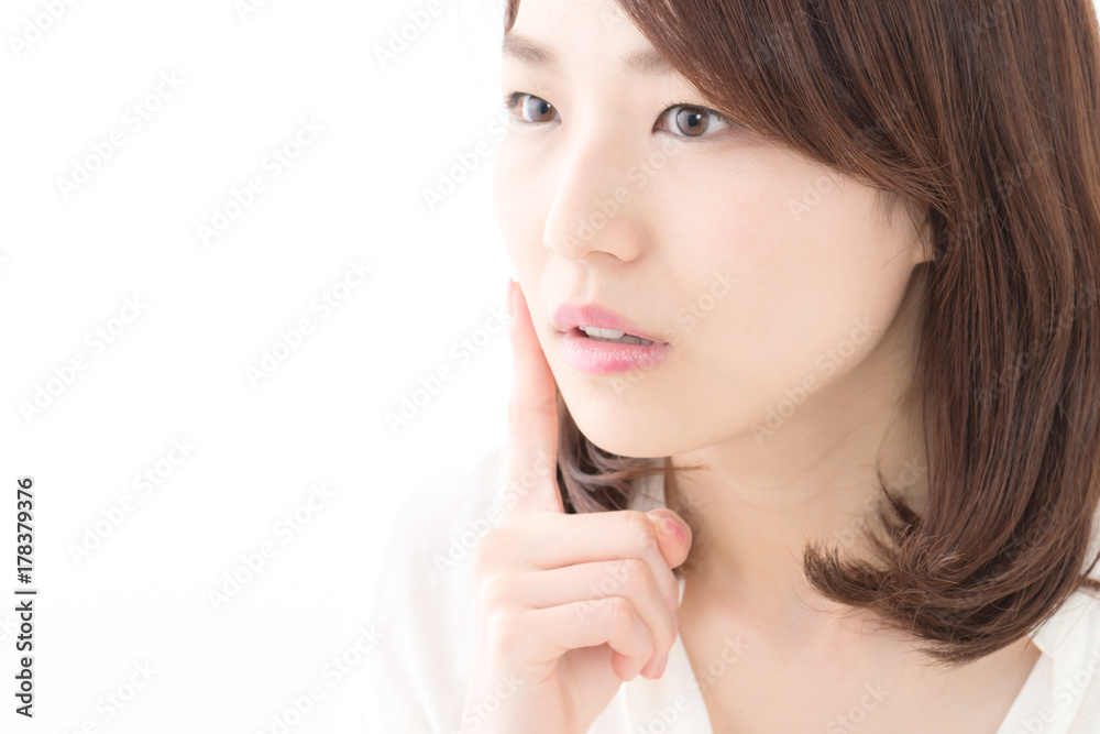 スキンケア・若い女性 スキンケア・若い女性
