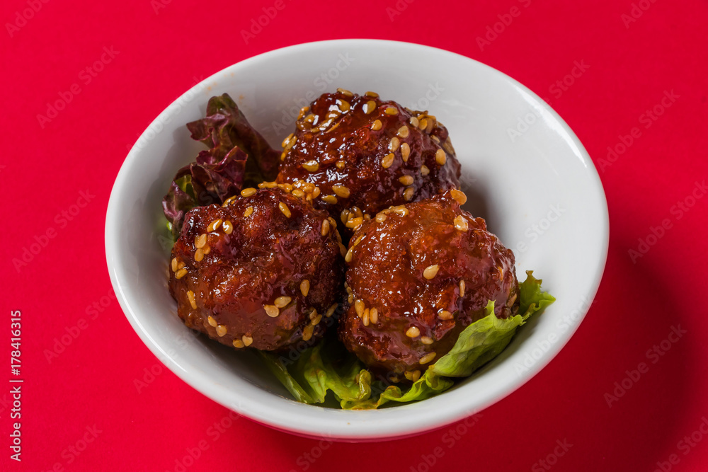 中華肉団子 Chinese meat dumplings 中華肉団子 Chinese meat dumplings