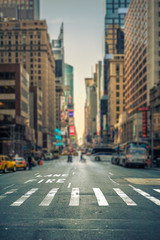 Sierkussen New York taxi Zebrapad op avenue in New York  © LP2Studio