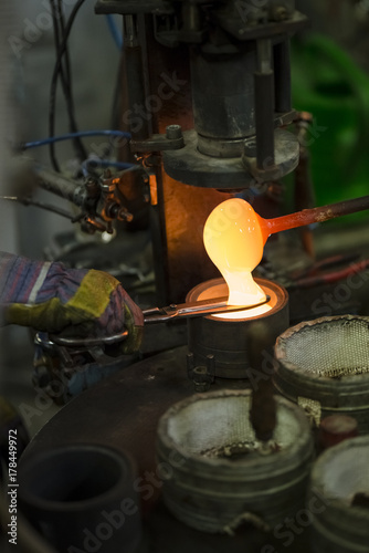 Obraz na plátně Melted glass