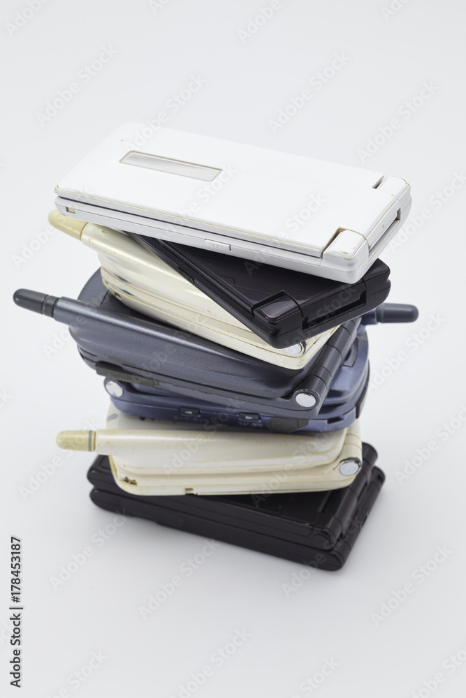 使い古した携帯電話 使い古した携帯電話