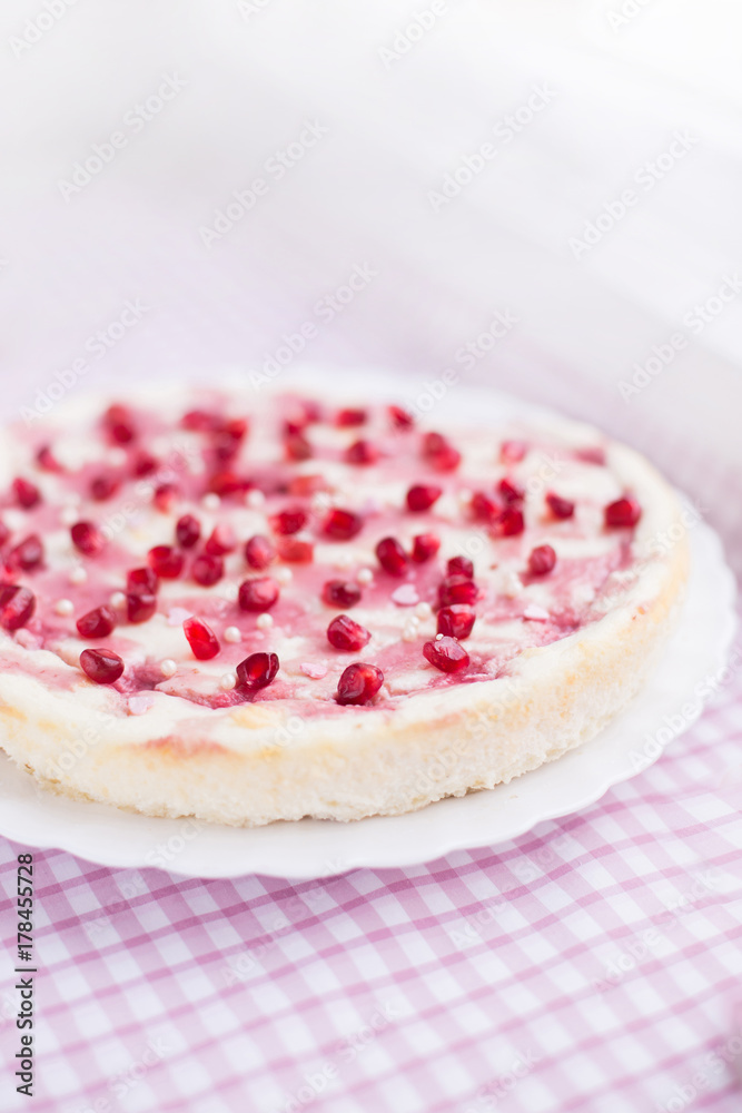 Cheesecake with pomegranate Cheesecake with pomegranate