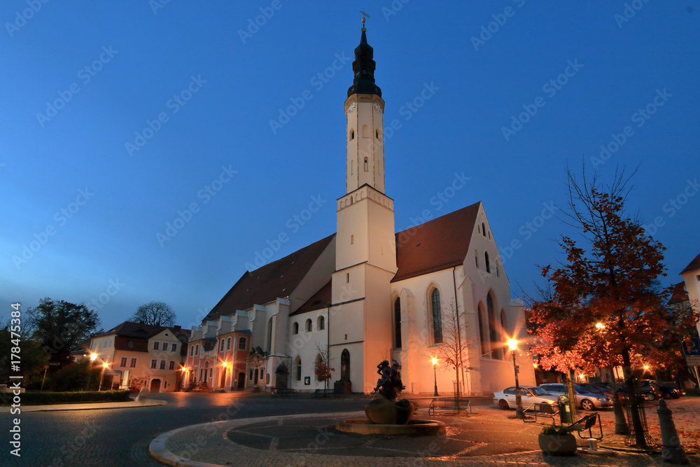 Zittau, Franziskanerkloster am Abend