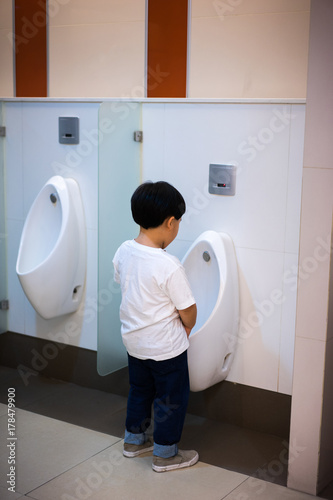pissing
