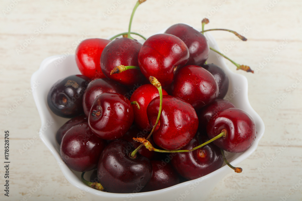 Sweet cherry Sweet cherry