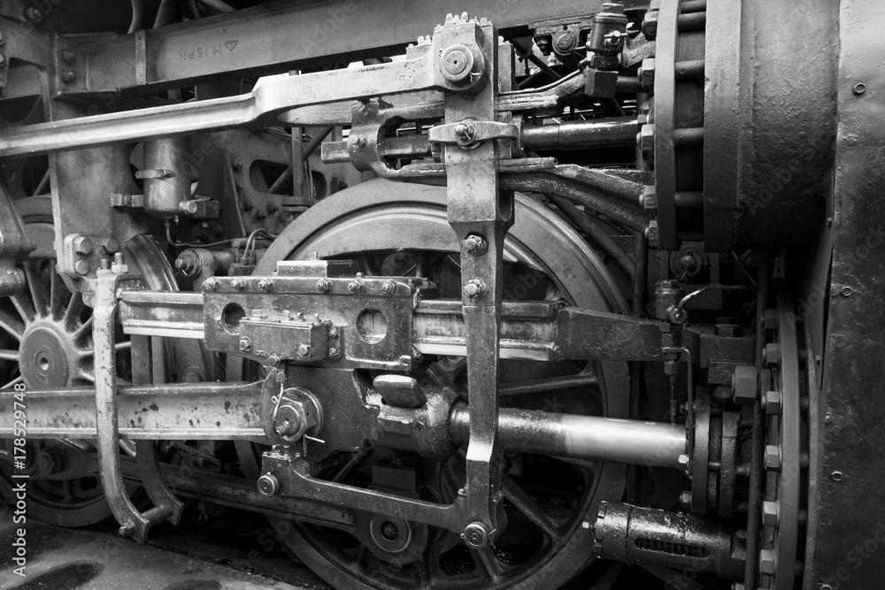 Steam locomotive power unit