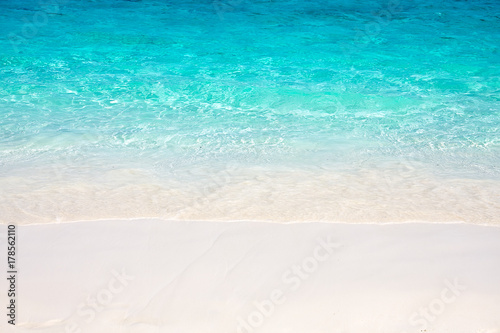 Wave of the sea on the sand beach © preto_perola