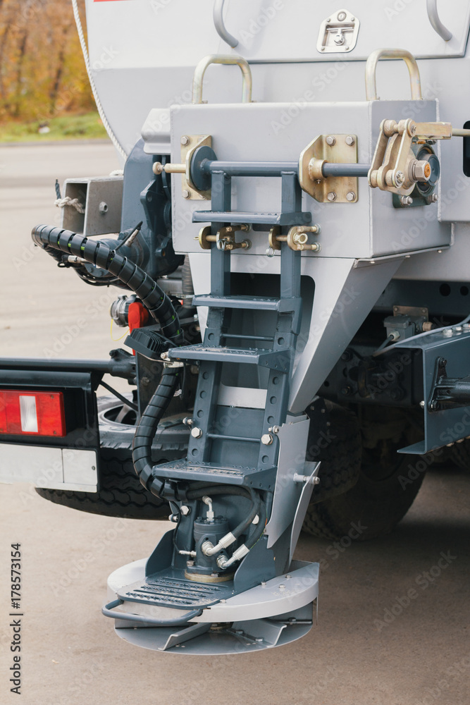 Part of truck constriction vehicle - mechanism