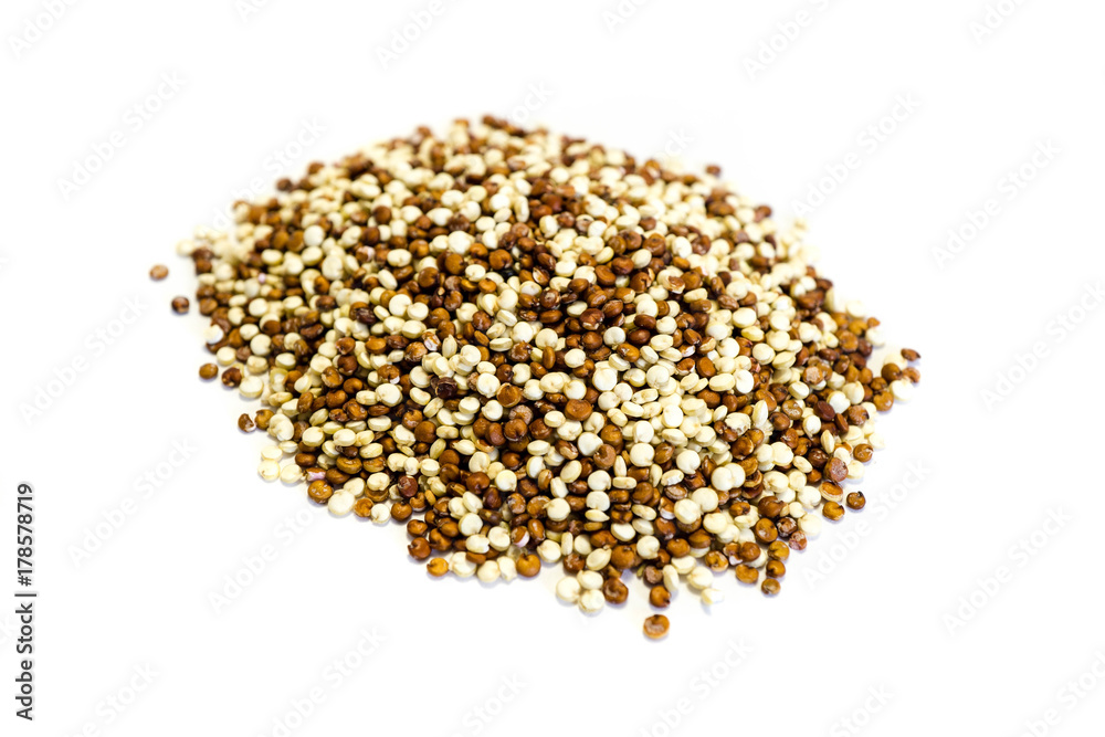 Roter und Weißer quinoa isoliert freigestellt auf weißen Hintergrund, Freisteller
Roter und Weißer quinoa isoliert freigestellt auf weißen Hintergrund, Freisteller