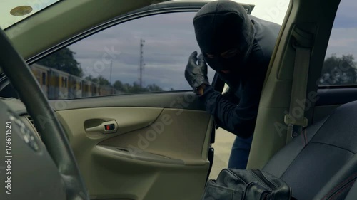 Thief Stealing Bag and phone From The Car