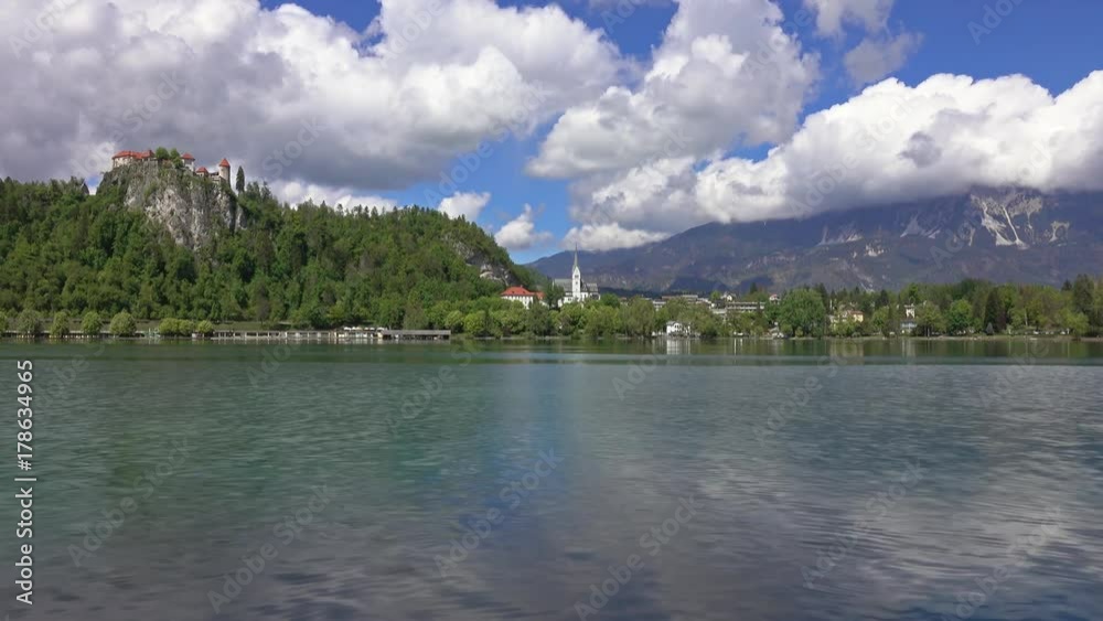 Bled lake (Blejsko jezero) landscape in Slovenia, Europe, timelapse 4k
Bled lake (Blejsko jezero) landscape in Slovenia, Europe, timelapse 4k