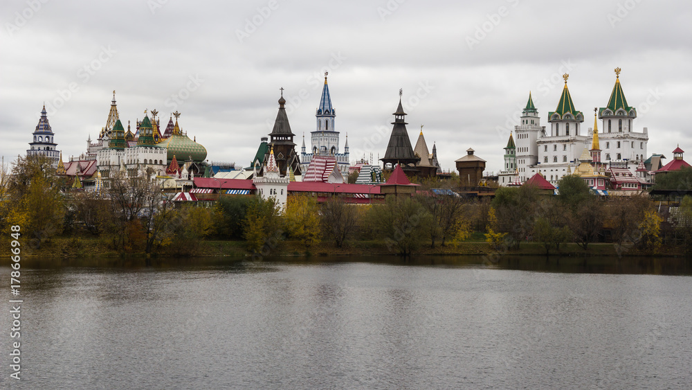 Fototapeta premium Park-estate of Izmailovo in Moscow