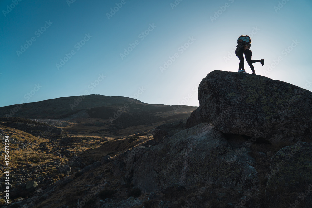 Women on rock Women on rock