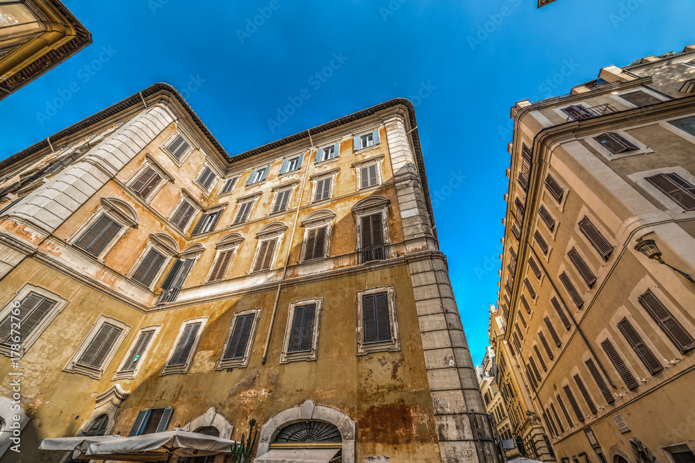Fototapeta premium Ancient buildings in Rome