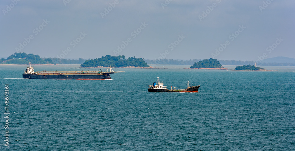 Aggregates carrier vessel