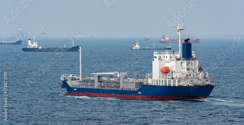 Oil/Chemical Tanker