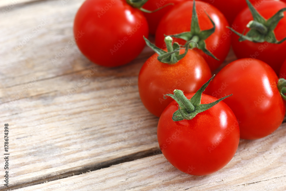 Fresh Tomatoes On The Table Fresh Tomatoes On The Table