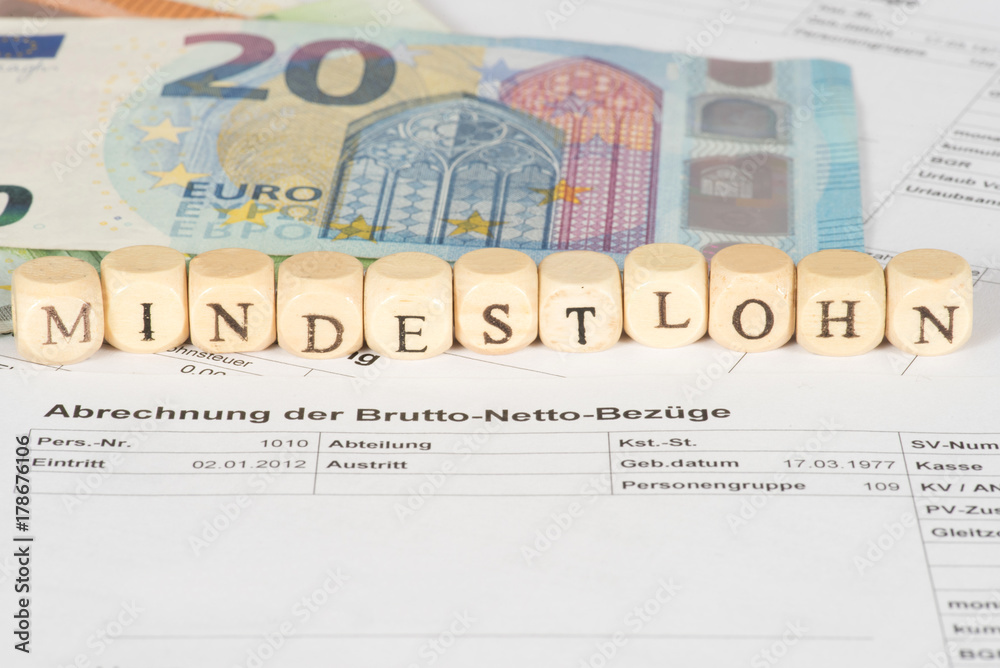 Lohnabrechnung, Mindestlohn und Euro Geldscheine