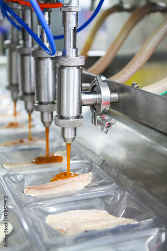 Automatic production line of raw fish