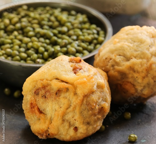 Sukhiyan - Deep fried Kerala snack with Mung beans filling, selective focus photo