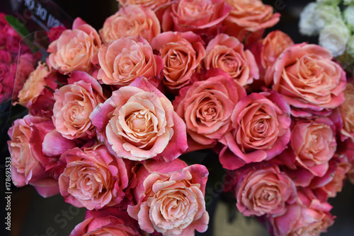 Bouquet de roses en   t  