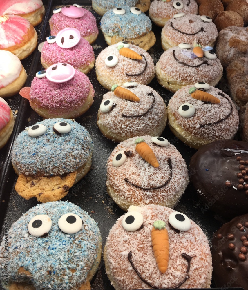 Berliner / Krapfen / Kräppel mit Gesichtern Berliner / Krapfen / Kräppel mit Gesichtern