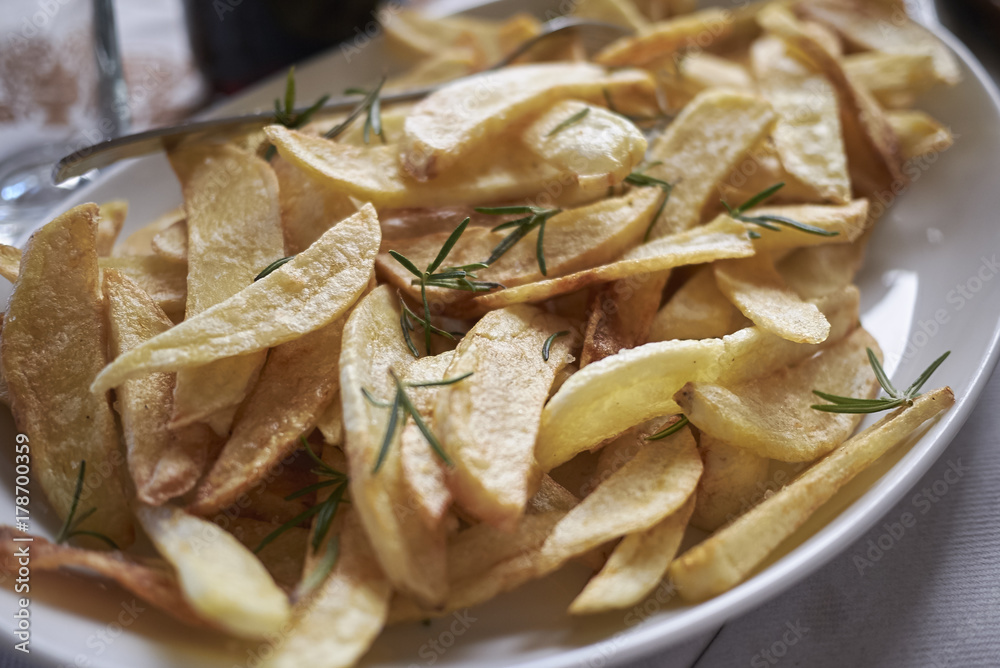 Fried potatoes