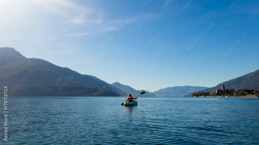 Kajakfahrer auf dem Comer See Kajakfahrer auf dem Comer See