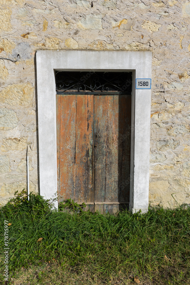 Fototapeta premium Porta Casolare