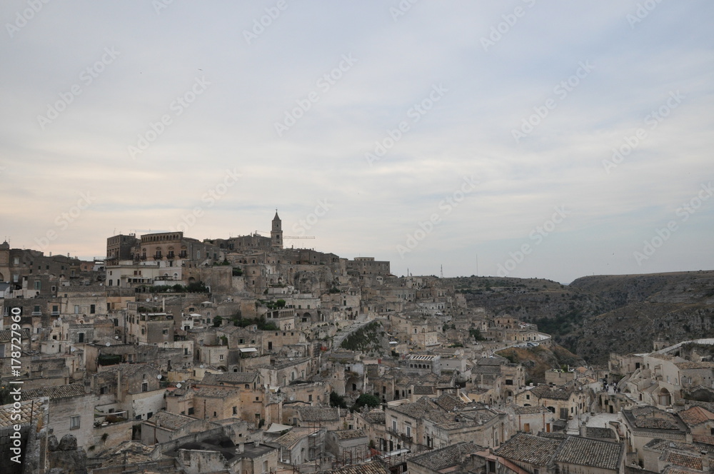 Matera e i suoi sassi Matera e i suoi sassi