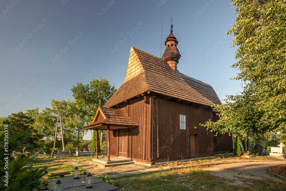 Kaplica św. Anny, Kurzelów, gm. Włoszczowa, pow. włoszczowski, woj. świętokrzyskie Kaplica św. Anny, Kurzelów, gm. Włoszczowa, pow. włoszczowski, woj. świętokrzyskie