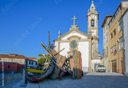 Church Paroquial de Santa Marinha with shipwreck photo