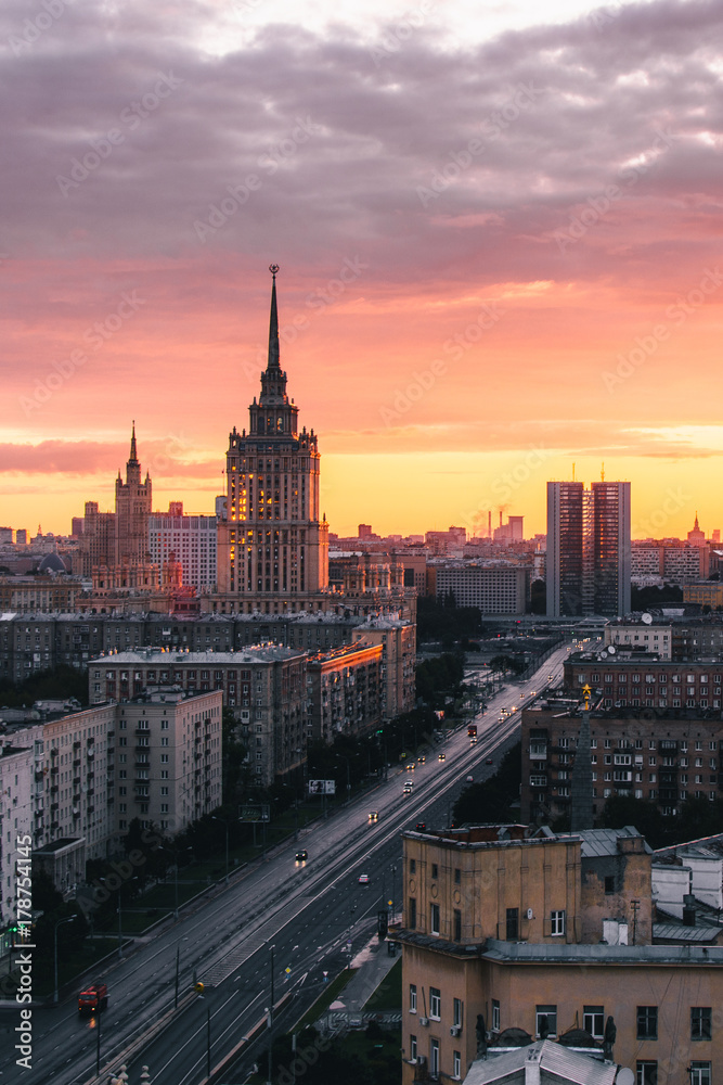 Fototapeta Sunrise in Moscow