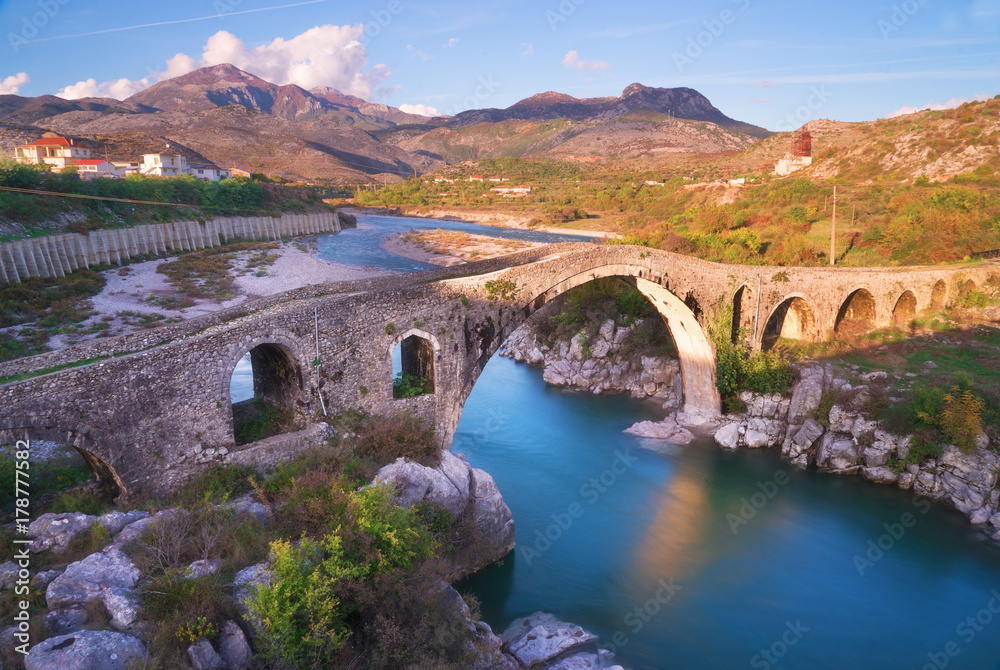The Old Mes Bridge in Shkoder, Albania - obrazy, fototapety, plakaty 