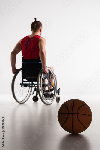 basketball player in wheelchair