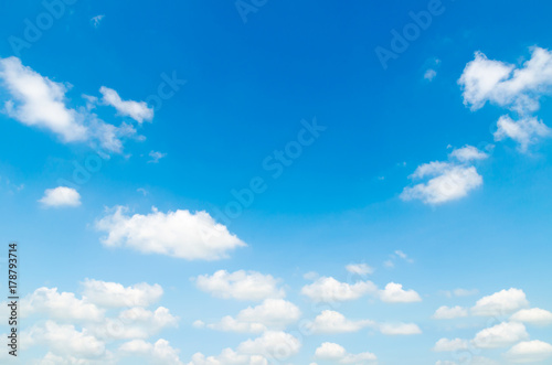 The blue sky alternates with a white cloud.Can be made to the background image.