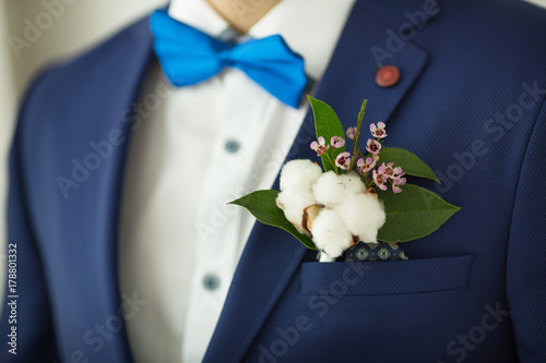 classic bridegroom suit on wedding day