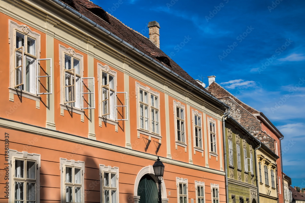 Fototapeta premium Budapest, Sanierte Altbauten