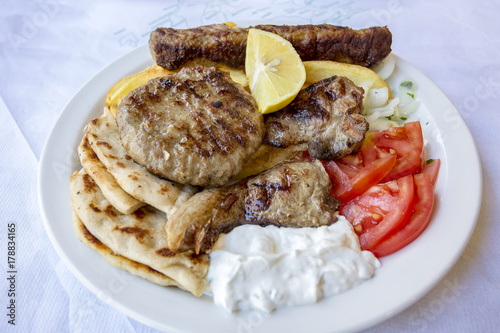 Izgara Köfte Ve Et Çeşitleri