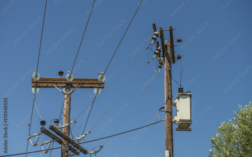 old wire columns