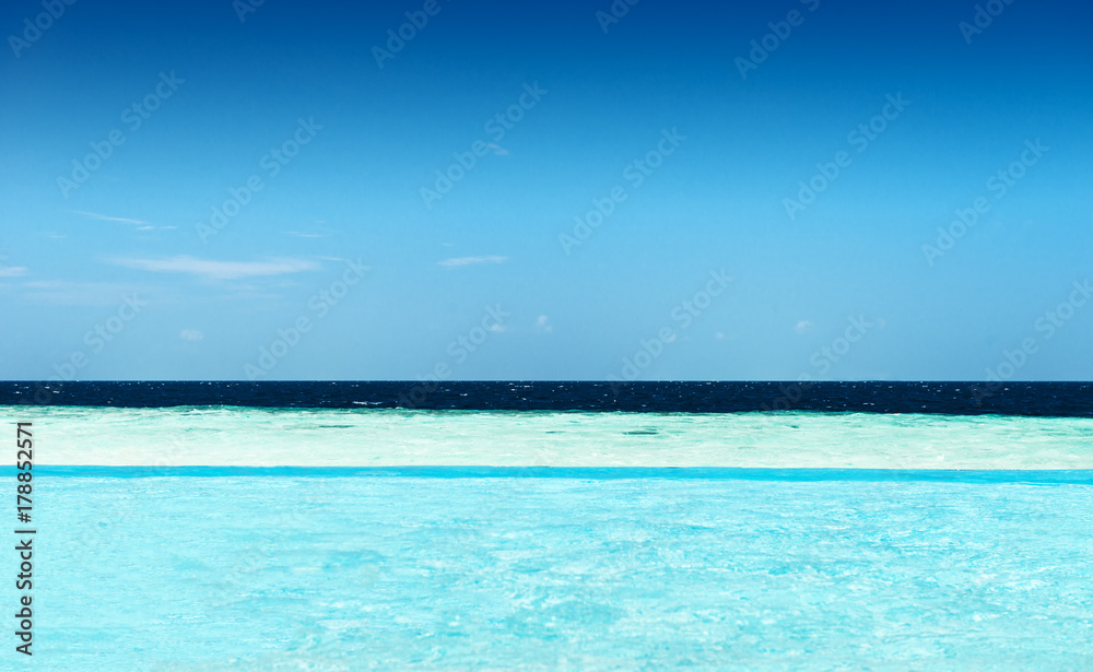 Obraz premium basen typu infinity