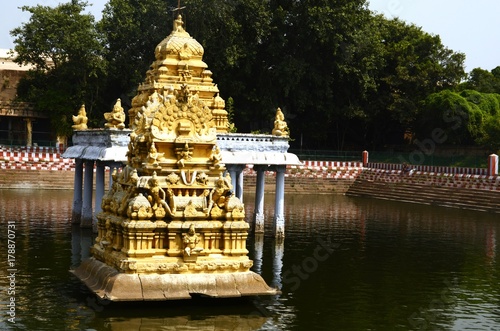 Temple hindouiste Ekambaranathar de Kanchipuram  (Tamil Nadu-Inde) photo