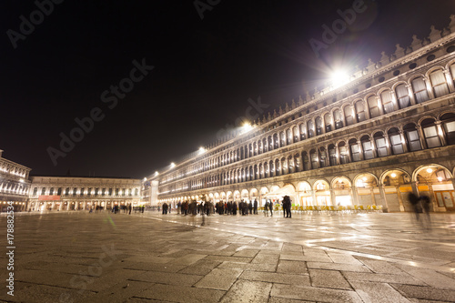 Piazza San Marco, Venedig, Italien © pit24