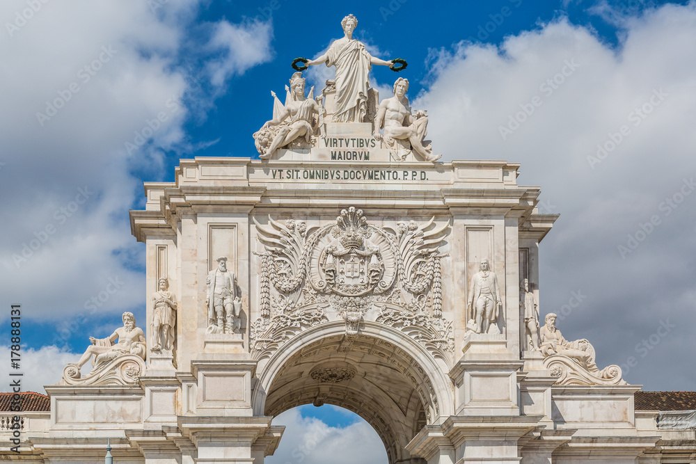 Arco da Rua Augusta, Triumphbogen im Zentrum der portugiesischen Hauptstadt Lissabon Arco da Rua Augusta, Triumphbogen im Zentrum der portugiesischen Hauptstadt Lissabon