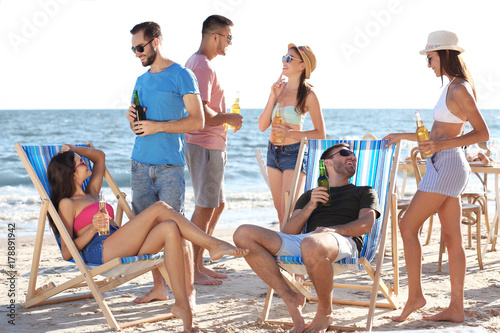Young people having party o...
