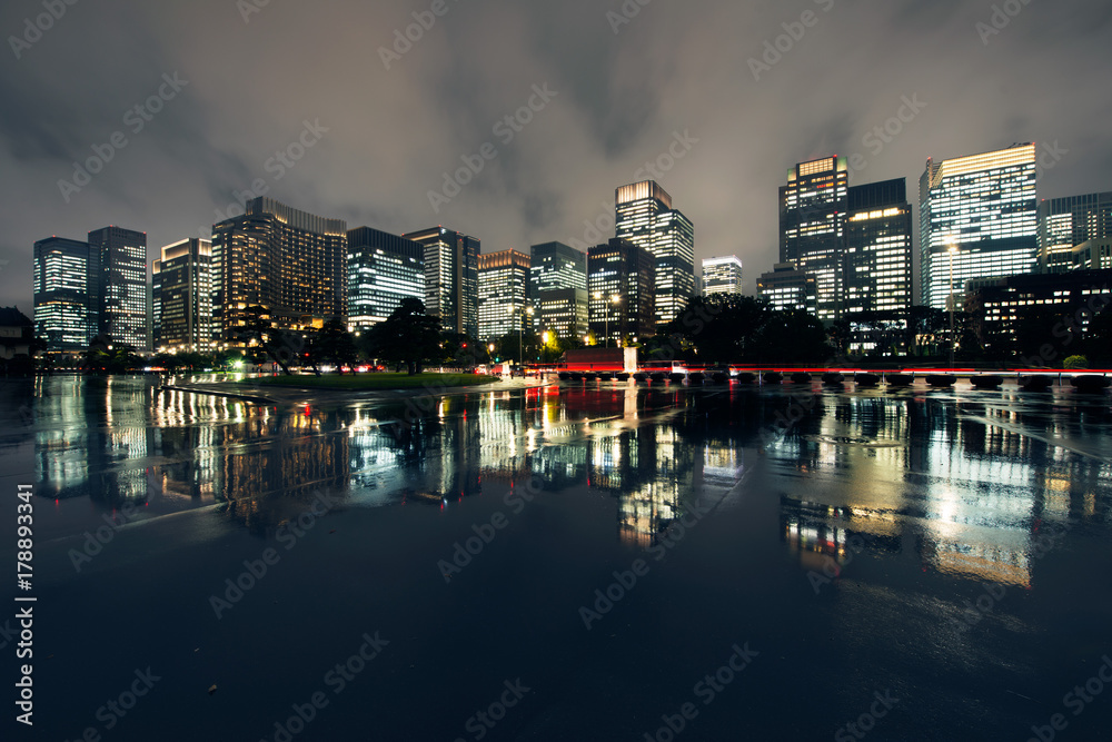 Obraz premium Rain, Cityscape, Tokyo
