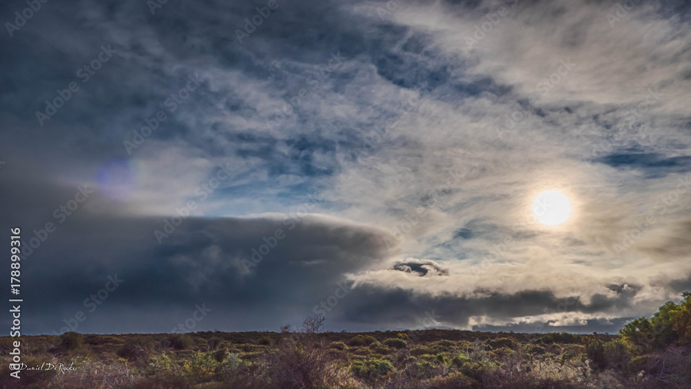 Obraz premium Thunderstorms arrive in Western Australia