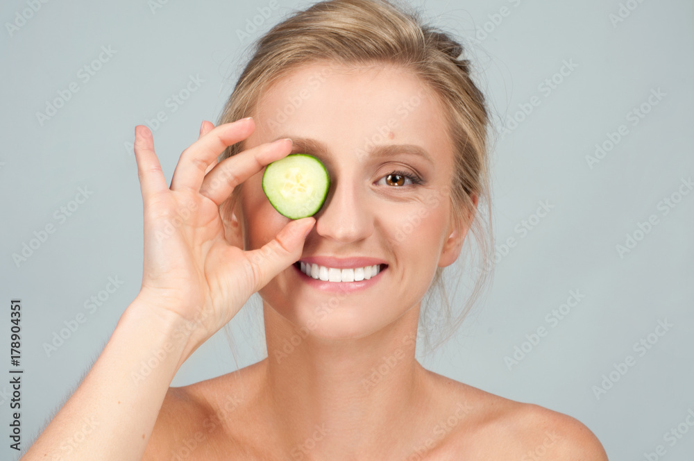 Beauty - the natural way. Facial mask with cucumber. Beauty - the natural way. Facial mask with cucumber.